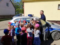 Z maluchami o bezpieczeństwie w Posterunku Policji w Bakałarzewie