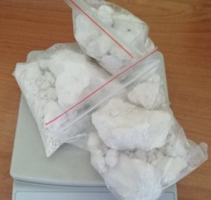 narkotyki amfetamina w torebce foliowej