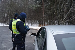 Policjant WRD zatrzymał pojazd do kontroli