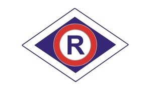 Litera R w rombie
