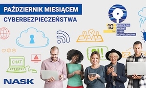 Plakat: kilka osób z różnymi sprzętami elektronicznymi, nad nimi napis: październik miesiącem cyberbezpieczeństwa