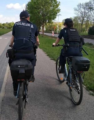 patrol policji na rowerach