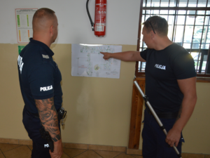Policjanci szukają materiałów wybuchowych