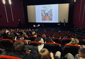 osoby biorące udział w konkursie dilmowym oraz organizatorzy i policjanci