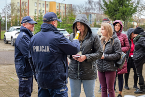 ćwiczenia, policja, osoby cywilne, sprzęt policyjny, broń