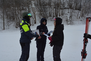 Zawody narciarskie organizowane przez policjantów