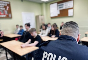 Policyjna lekcja w szkole