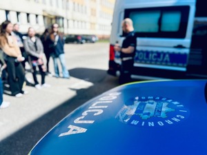 spotkanie młodzieży z policjantami