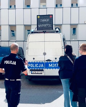 spotkanie młodzieży z policjantami